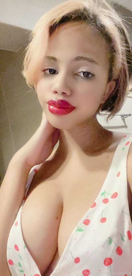 Yourwaifoo