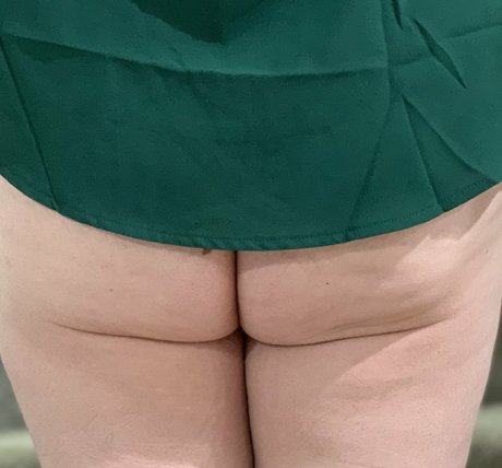 Largeboobies305