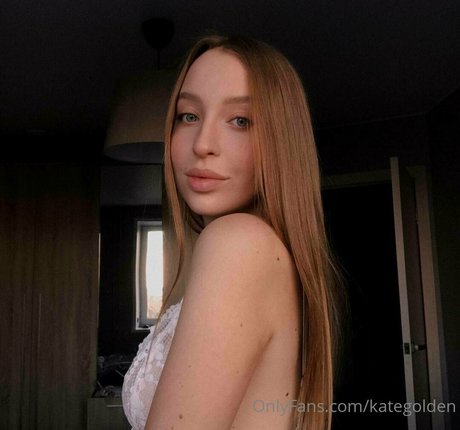Alasti lekkinud OnlyFans-i pilt Kategolden