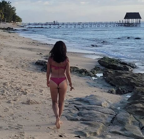 Naken lekkede OnlyFans-bilde av Rebecca Sarker