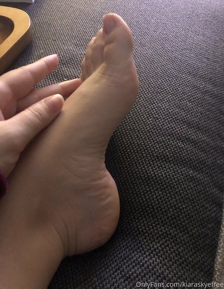 Kiaraskyefree