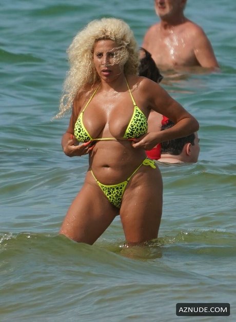 Naken lekkede OnlyFans-bilde av Afida Turner