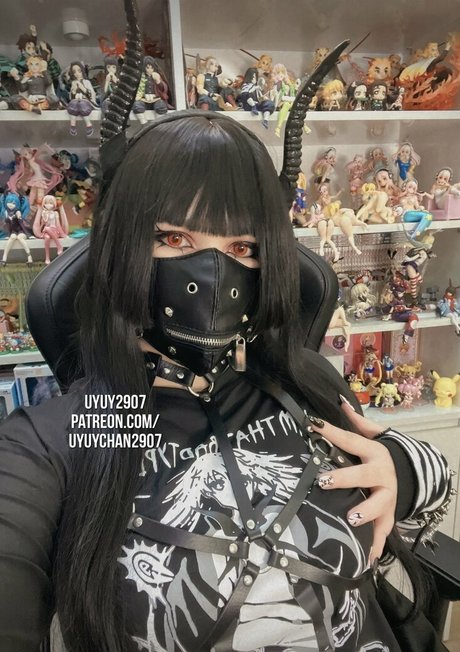 Uyuy2907