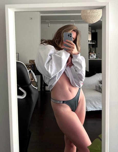 Arina Berdnikova  nude leaked OnlyFans photo