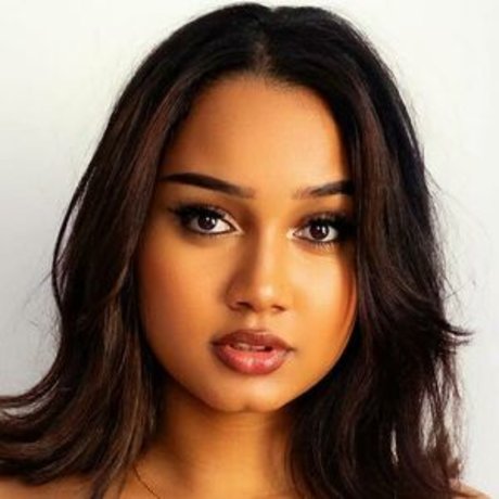 Naken lekkede OnlyFans-bilde av Mari Aminah