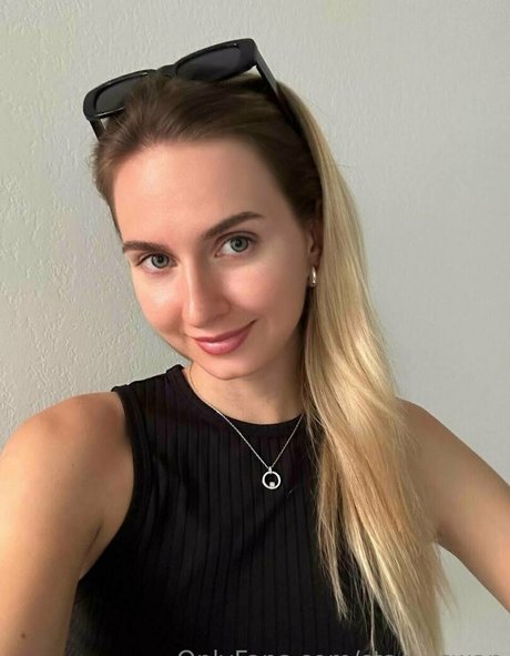 Stacy_swan