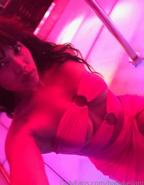 Naken läckt OnlyFans-bild av Babykeilani