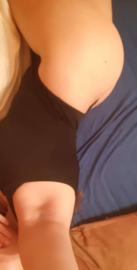 Foto di nudo di fuga di OnlyFans di Fejer Megyei