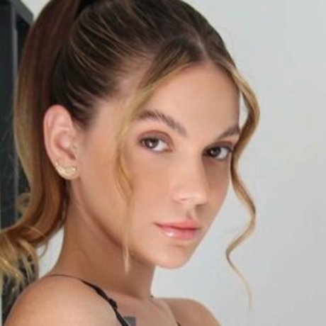 Sasha Ferro