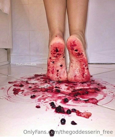 Nacktes geleaktes OnlyFans-Foto von Thegoddesserinfree