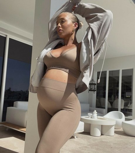 Nahá fotka uniklých OnlyFans od Tammy Hembrow