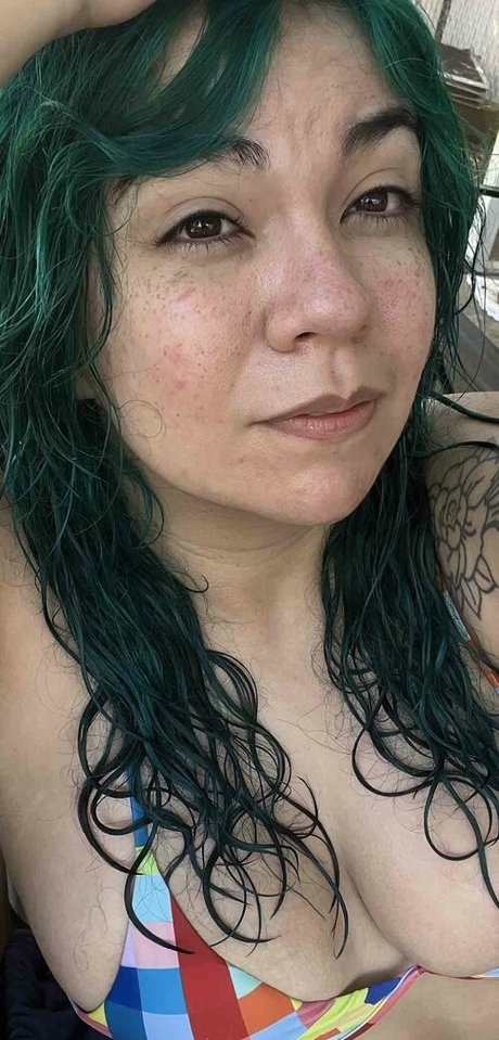 Naken läckt OnlyFans-bild av Tiffany Lockheart