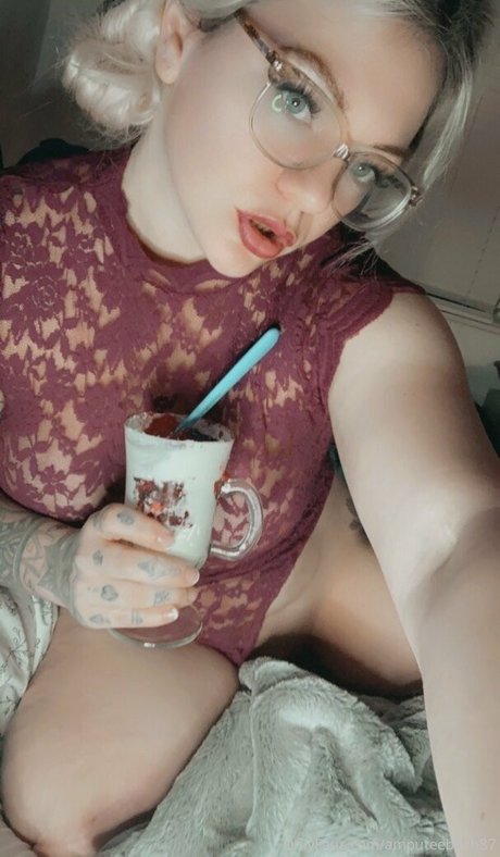 Theamputeebitch  nude leaked OnlyFans photo