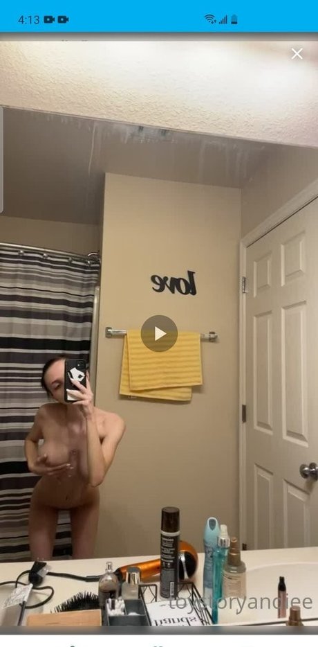 Alasti lekkinud OnlyFans-i pilt Justinthetortle