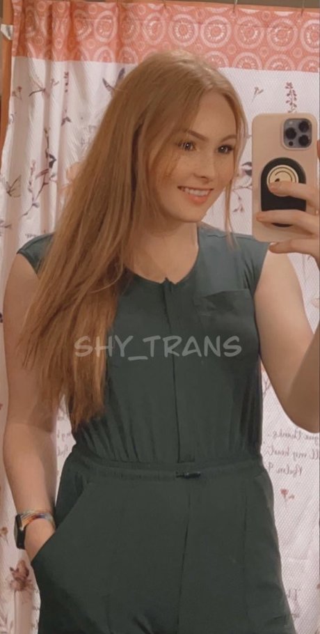 Nahá fotka uniklých OnlyFans od Shytrans
