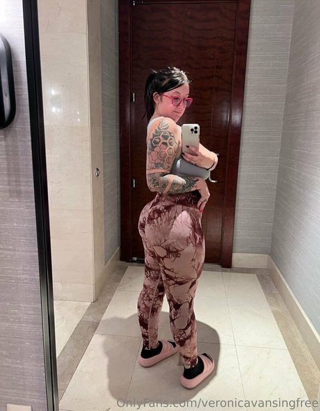 Foto desnuda filtrada de OnlyFans de Veronicavansingfree