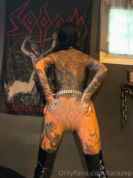 Foto di nudo di fuga di OnlyFans di Tarazep