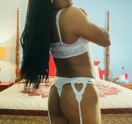 Naken lekkede OnlyFans-bilde av Alexiacdgirl