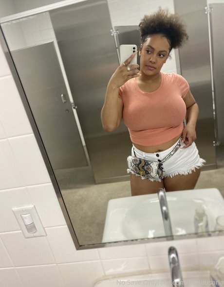 Famousaria  nude leaked OnlyFans photo