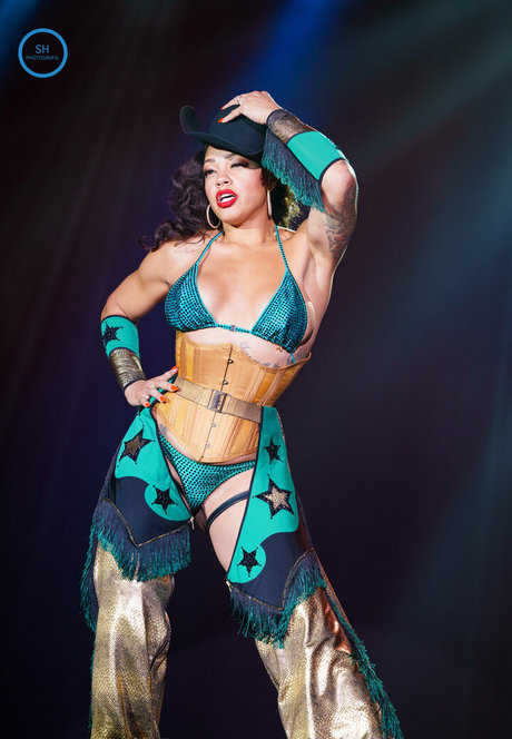 Divinedeveraux