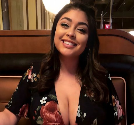Madelynn95x  nude leaked OnlyFans photo