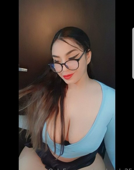 Mialovely25