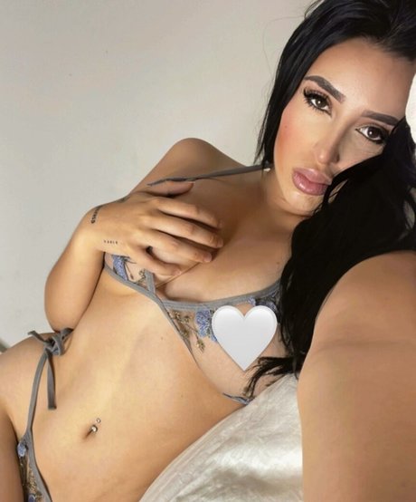 Alaston vuotanut OnlyFans-kuva Frida Berridi