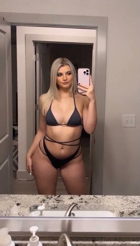 Nahá fotka uniklých OnlyFans od Gracewitham