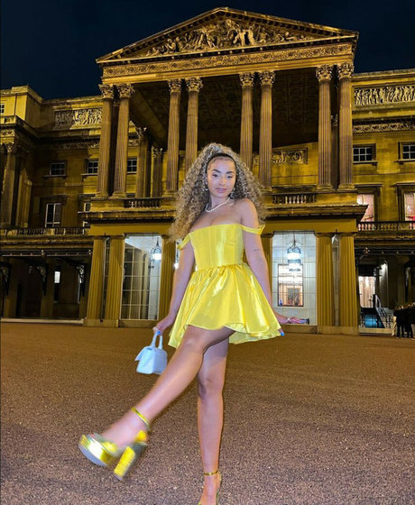 Ella Eyre