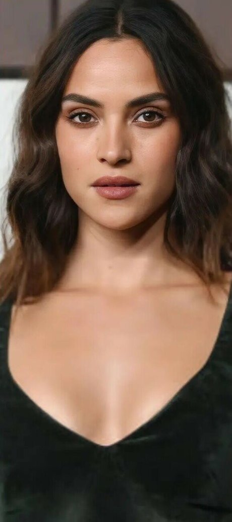 Adria Arjona