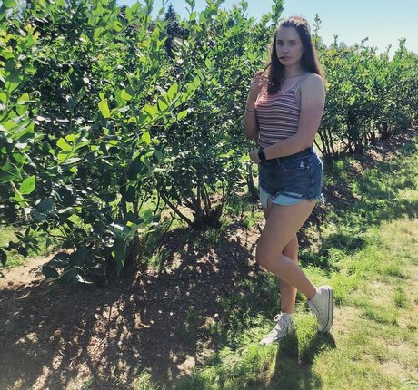 Naakte gelekte OnlyFans-foto van Sarah Butt
