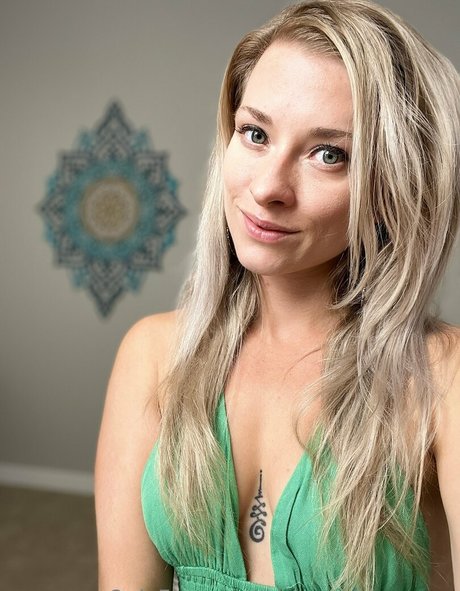 Deargoddesssara