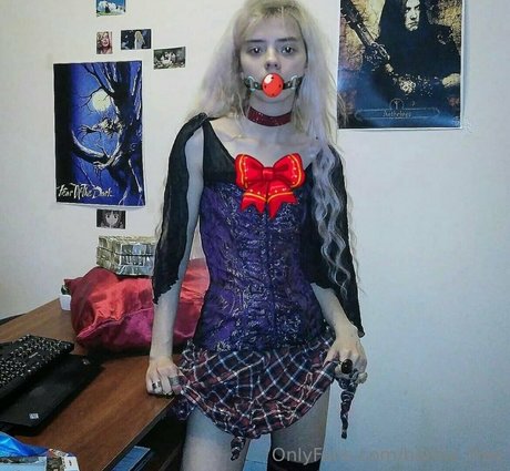 Nacktes geleaktes OnlyFans-Foto von Barbiefree
