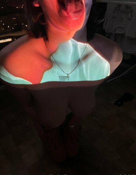 Sweet2002  nude leaked OnlyFans photo