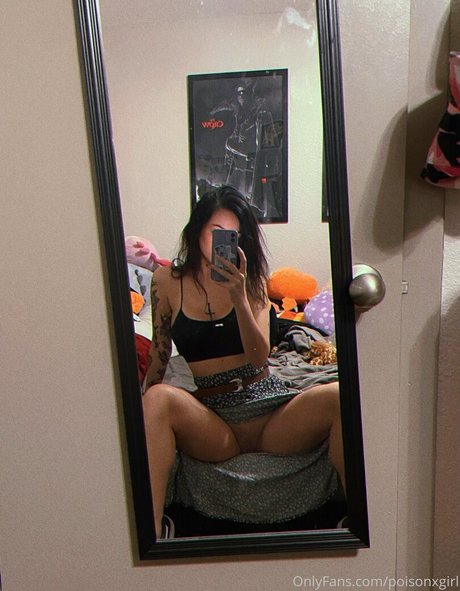 Poisonxgirl