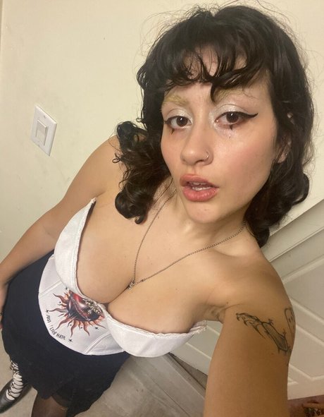 Nahá fotka uniklých OnlyFans od Oatmilkmommy