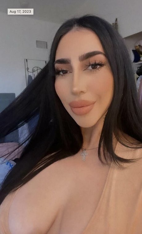 Naken lekkede OnlyFans-bilde av Softnips