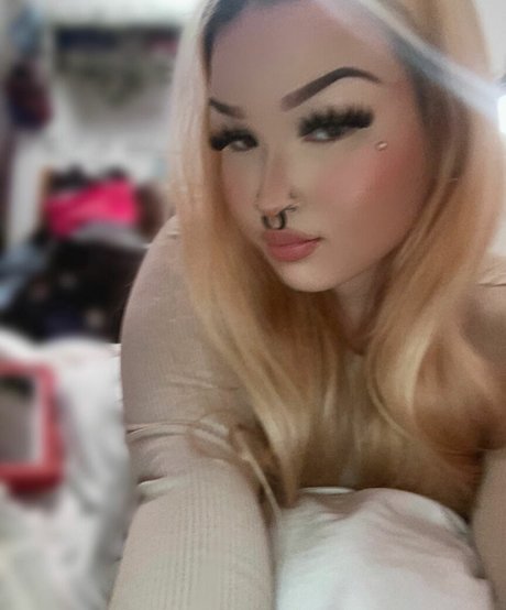 Naken läckt OnlyFans-bild av Hentaihips