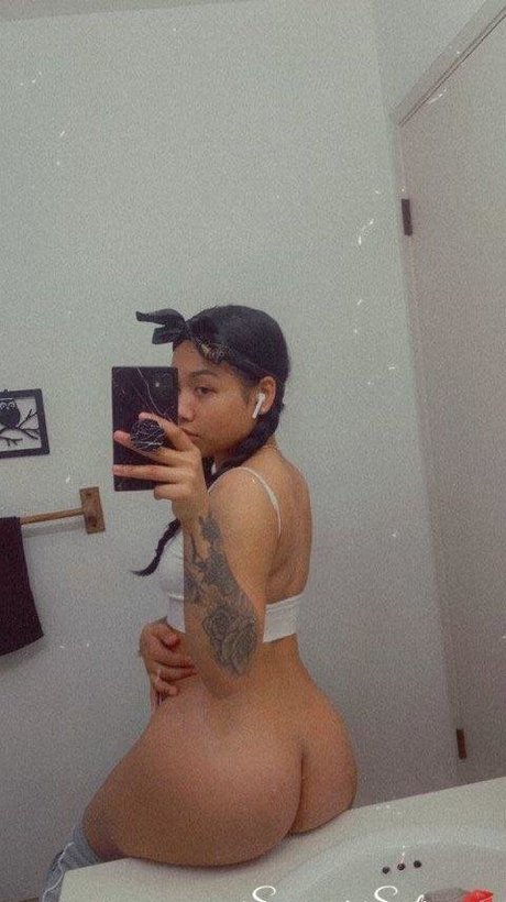 Foto nua vazada do OnlyFans de Sayumi Sutra