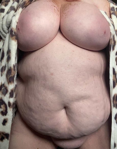 Kait Freckles OnlyFans