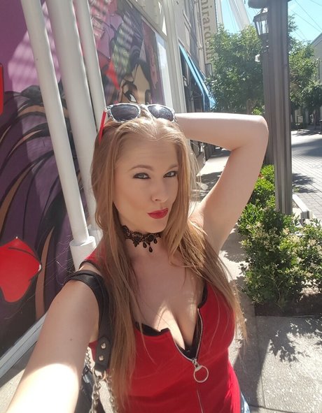 Las Vegas Hotwife