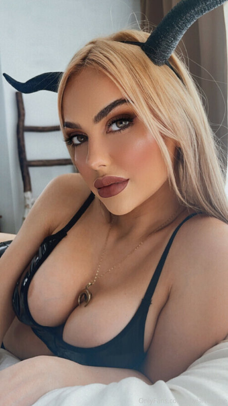 Olivia Mae