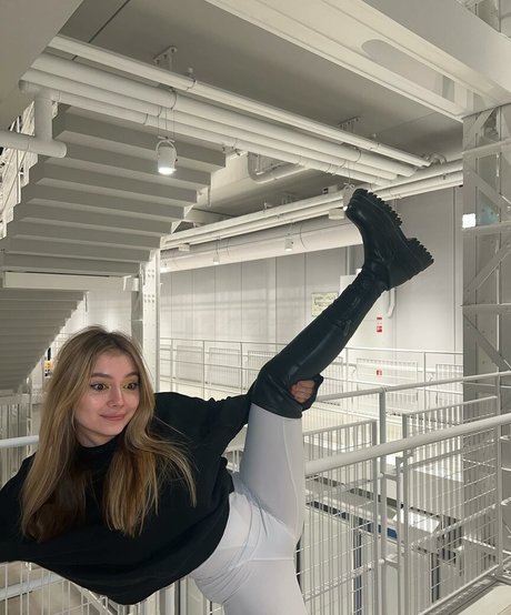 Alyona Bobrova