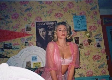 Lili Reinhart