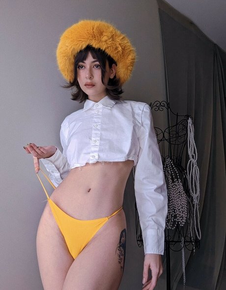 Nahá fotka uniklých OnlyFans od Aria Parker