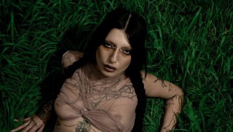 Deathbyromy OnlyFansリークヌード写真