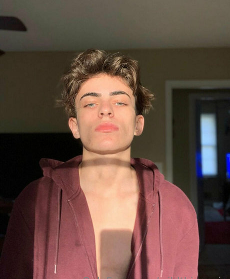Nahá fotka uniklých OnlyFans od Wildthingsvip