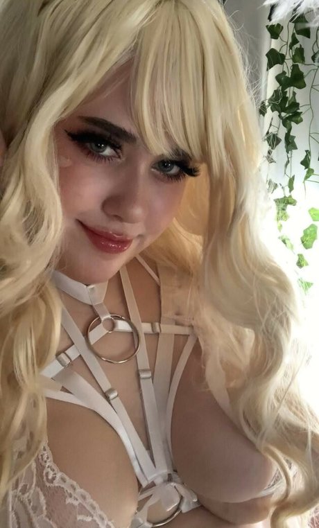Nøgent lækket OnlyFans-billede af Moyumii
