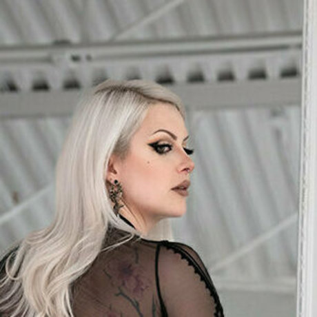 Naken lekkede OnlyFans-bilde av Msspookykins