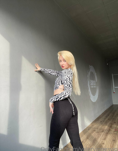 Valeryjonesvip
